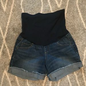 A.Glow Maternity Boyfriend Shorts 6 Full Panel